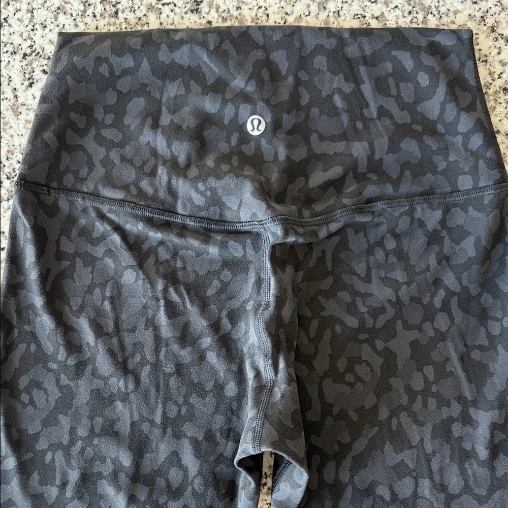 Lululemon Align High Rise Black/Gray Camo Deep Coal Multi  Sz6 Crop 21" - Picture 6 of 11